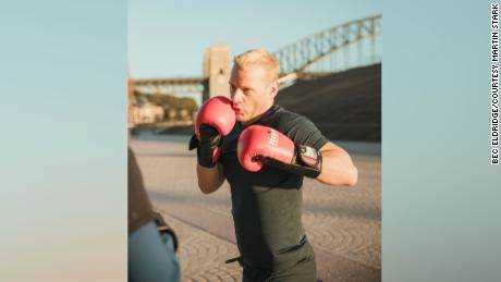 Starkes Training mit Trainerin Tanya in Sydney, dem Austragungsort der World Gay Boxing Championships.