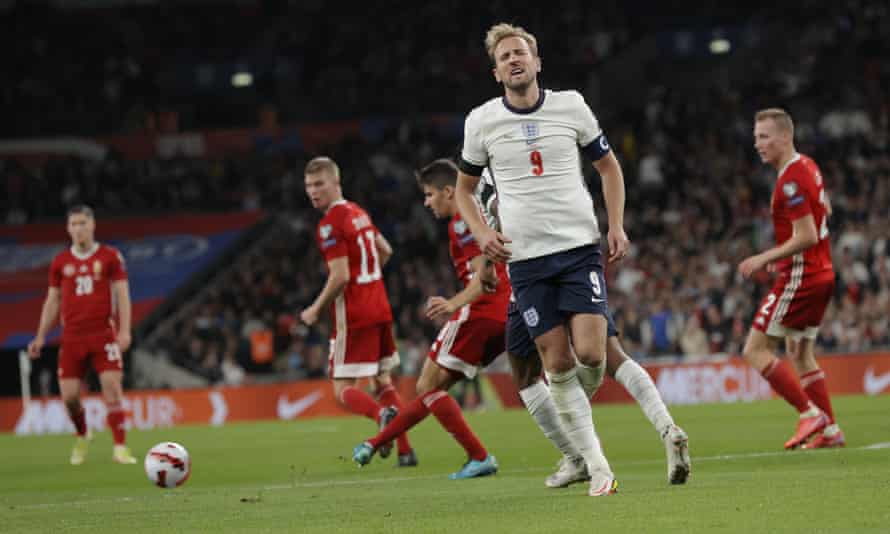 England gegen Ungarn - WM-Qualifikationsspiel 2022 Harry Kane während des WM-Qualifikationsspiels 2022 zwischen England und Ungarn im Wembley-Stadion am 12. Oktober 2021 in London, England (Foto von Tom Jenkins)