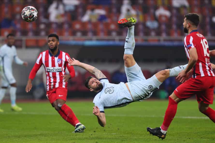 Giroud trifft mit einem Overhead-Kick für Chelsea gegen Atlético Madrid in Bukarest auf dem Weg zum Champions-League-Titel in der vergangenen Saison.