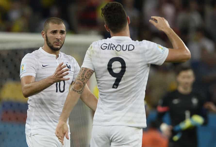 Giroud und Karim Benzema spielen 2014 zusammen in einem WM-Spiel gegen Ecuador.