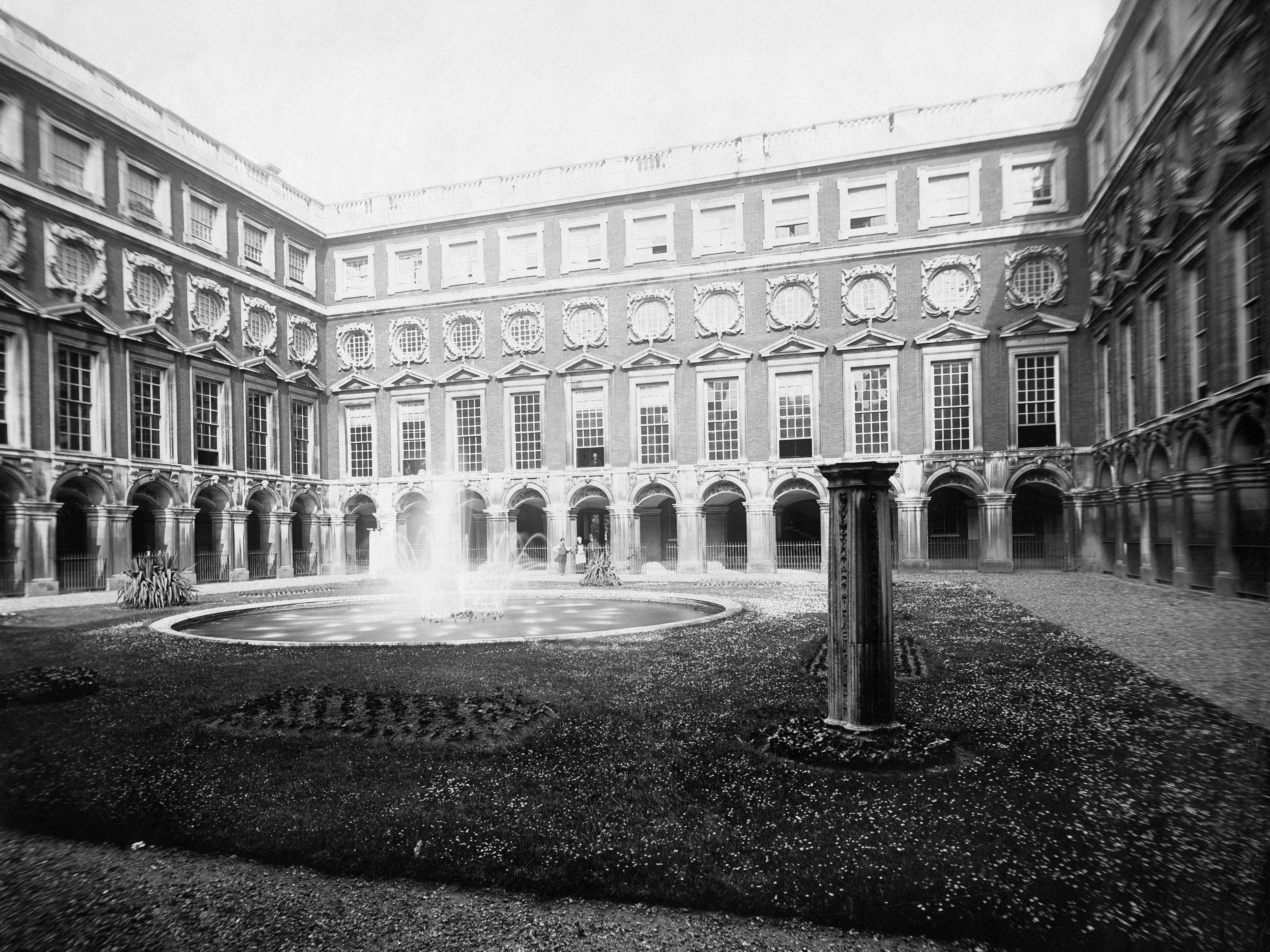 der Brunnenhof im Hampton Court Palace