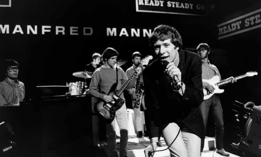 Manfred Mann, zusammen mit Jack Bruce von Cream, Mitte, bei Ready Steady Go!  1966.