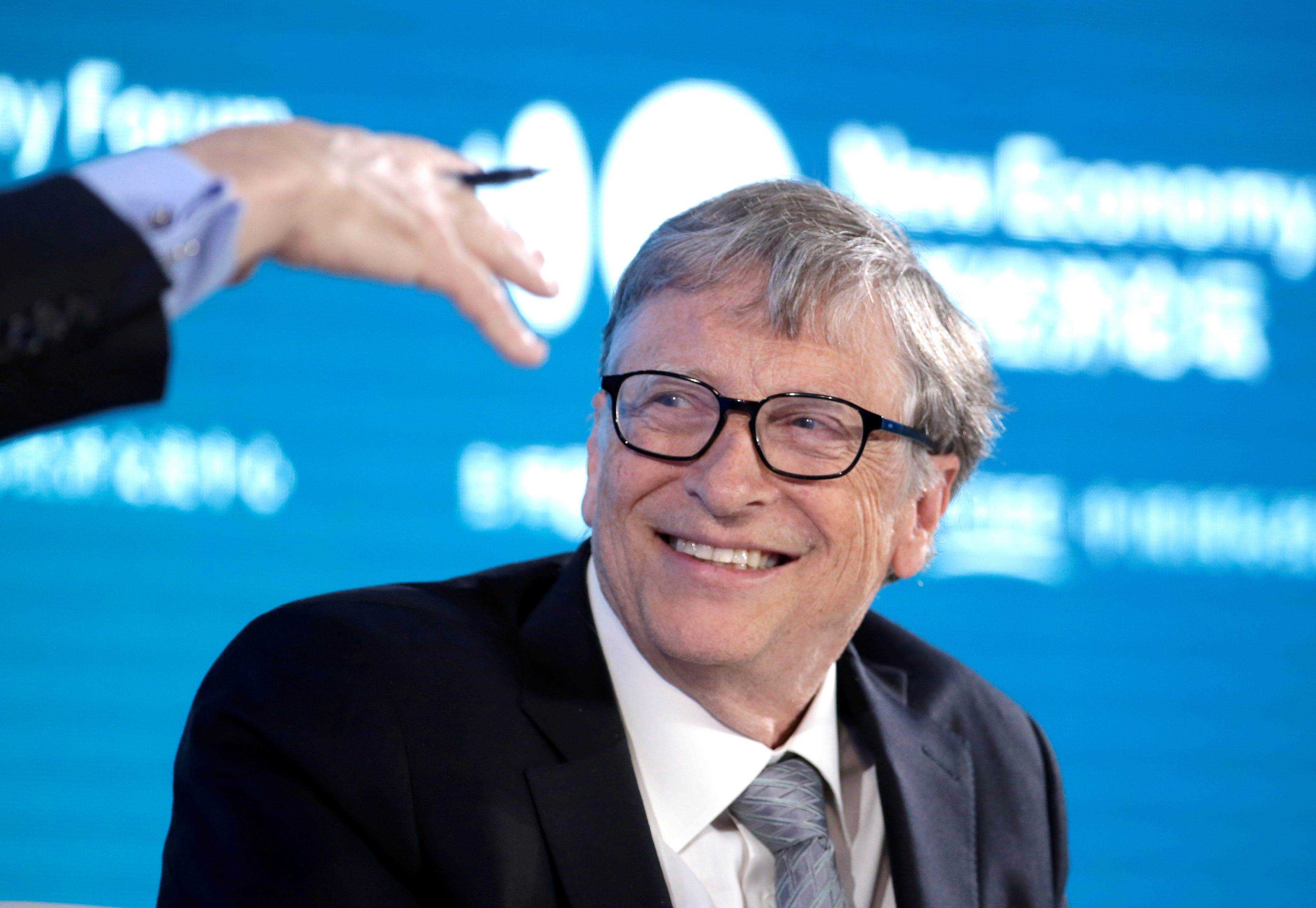Bill Gates auf dem Podium Januar 2021.JPG