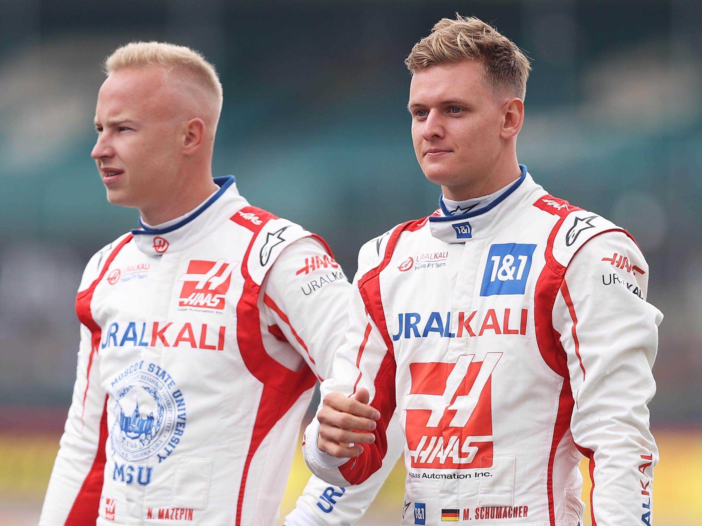 Haas-Fahrer Nikita Mazepin und Mick Schumacher