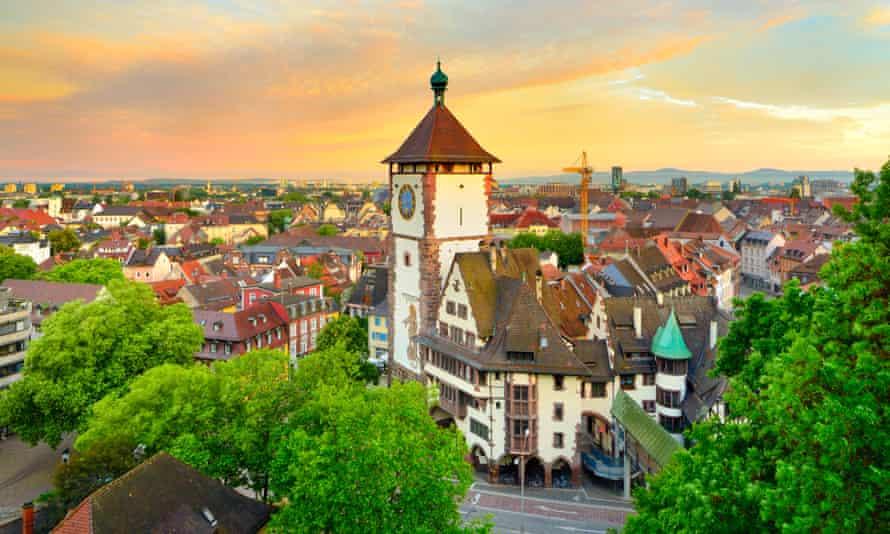 Freiburg mit seiner hervorragend erhaltenen mittelalterlichen Altstadt bietet mittlerweile auch eine Reihe von Öko-Hotels.