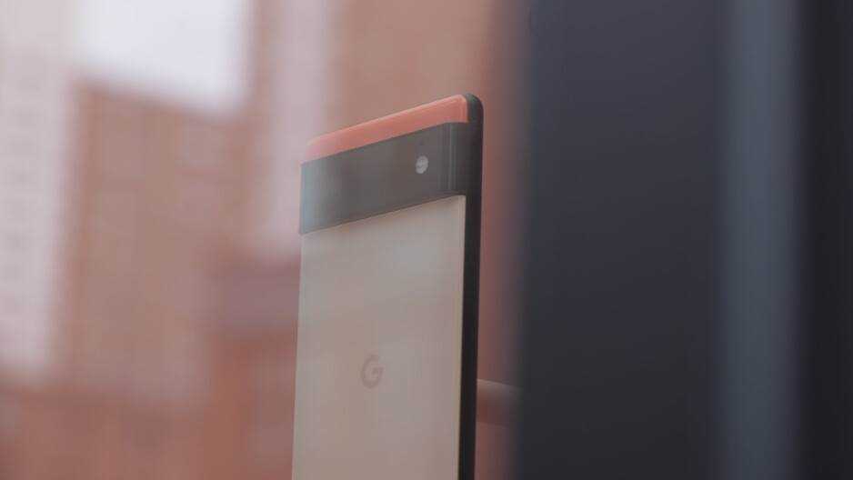 Pixel 6: Inszeniert Google künstliche Nachfrage oder wurde es beim Nickerchen erwischt, unvorbereitet auf den Verkauf von Telefonen?