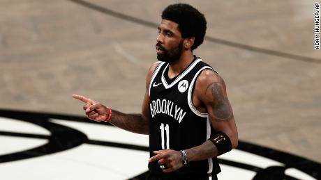 Brooklyn Nets bewachen Kyrie Irving  