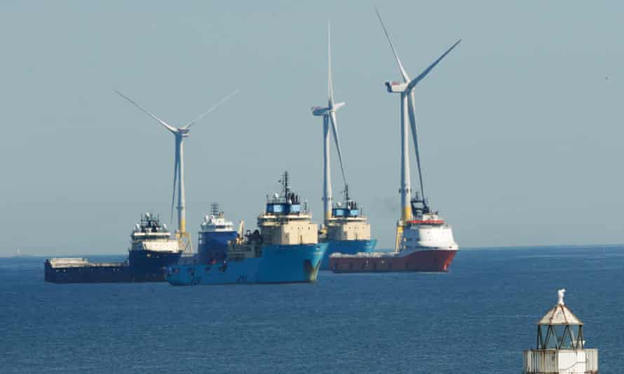Windkraftanlagen vor der Küste von Aberdeen.