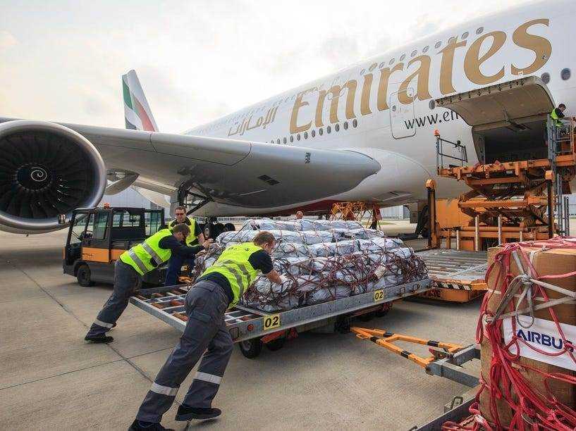 Emirates und Airbus haben sich 2017 zusammengetan, um Hilfsgüter zum UN-Depot in Hamburg zu verschiffen