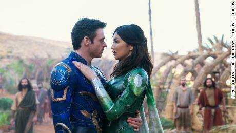 'Ewige'  erweitert das Marvel-Universum mit einer chaotischen, geschichtsträchtigen Ursprungssaga