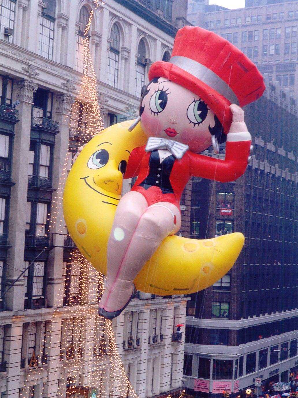 Ein Betty-Boop-Ballon bei der Thanksgiving Day-Parade von Macy im Jahr 1985
