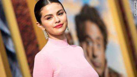Selena Gomez kündigte die Einführung einer neuen Medienplattform an, die sich auf die psychische Gesundheit konzentriert.
