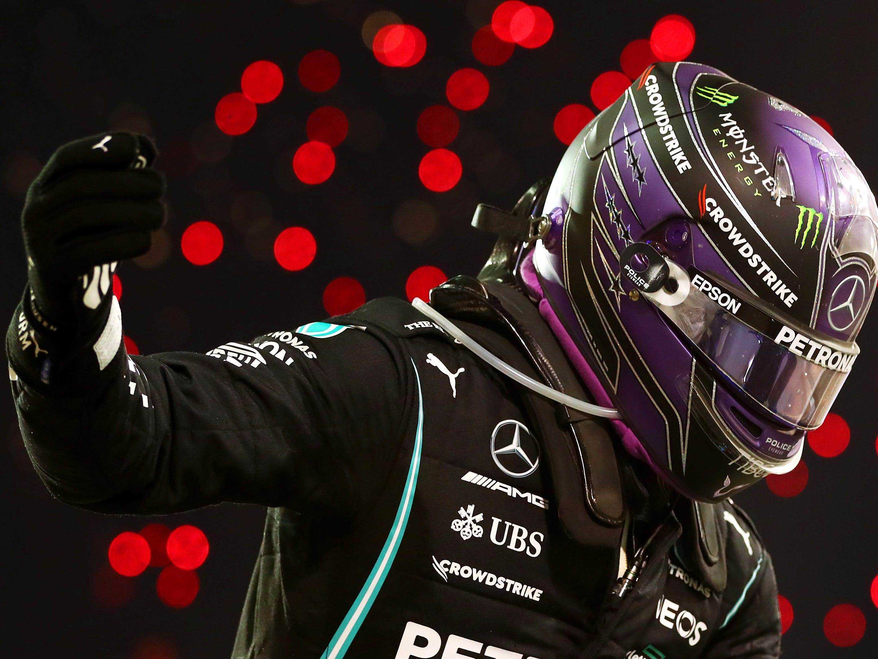 Lewis Hamilton feiert seinen Sieg beim Großen Preis von Bahrain