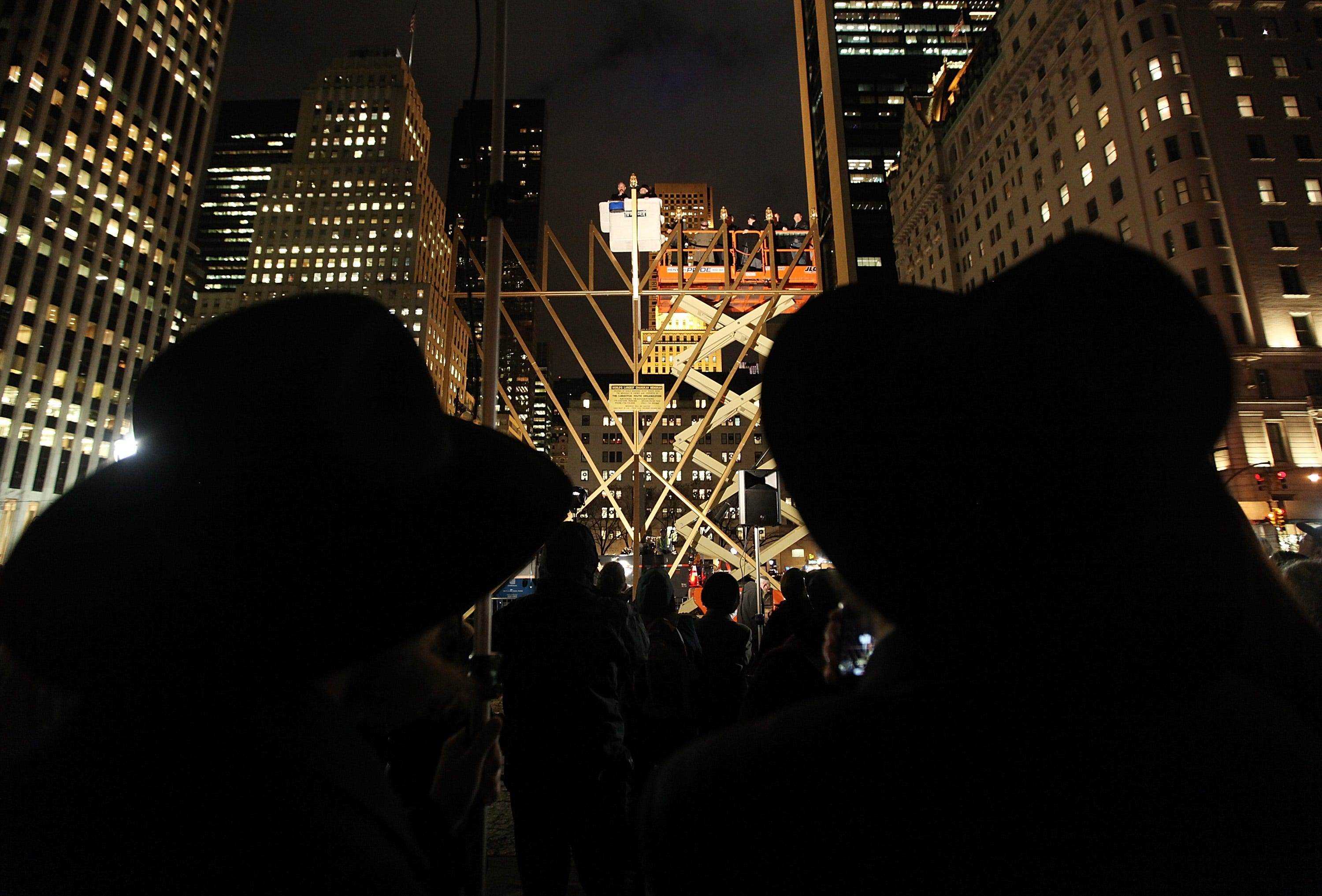 Eine öffentliche Menora-Beleuchtungszeremonie in New York City.