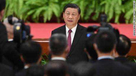 Der chinesische Präsident Xi Jinping verspricht, die "Wiedervereinigung"  mit Taiwan auf friedlichem Wege
