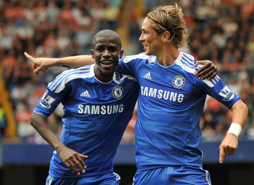 Ramires feiert mit Fernando Torres beim 4:1-Sieg von Chelsea.