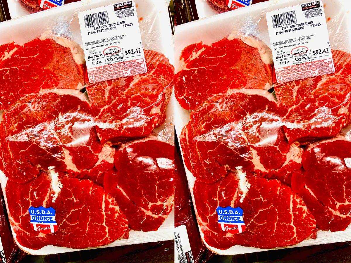 zwei Pakete Filet-Mignon-Steaks zum Selbstkostenpreis
