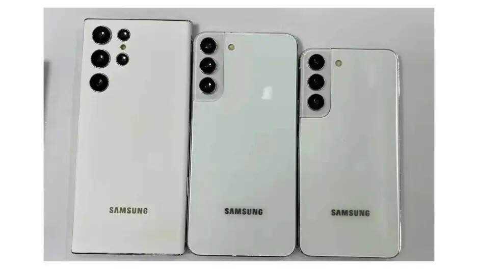 Dummy-Einheiten der Galaxy S22-Serie in Weiß sind früher durchgesickert - Displayauflösungen der Galaxy S22-Serie online getippt: kein Display-Upgrade?