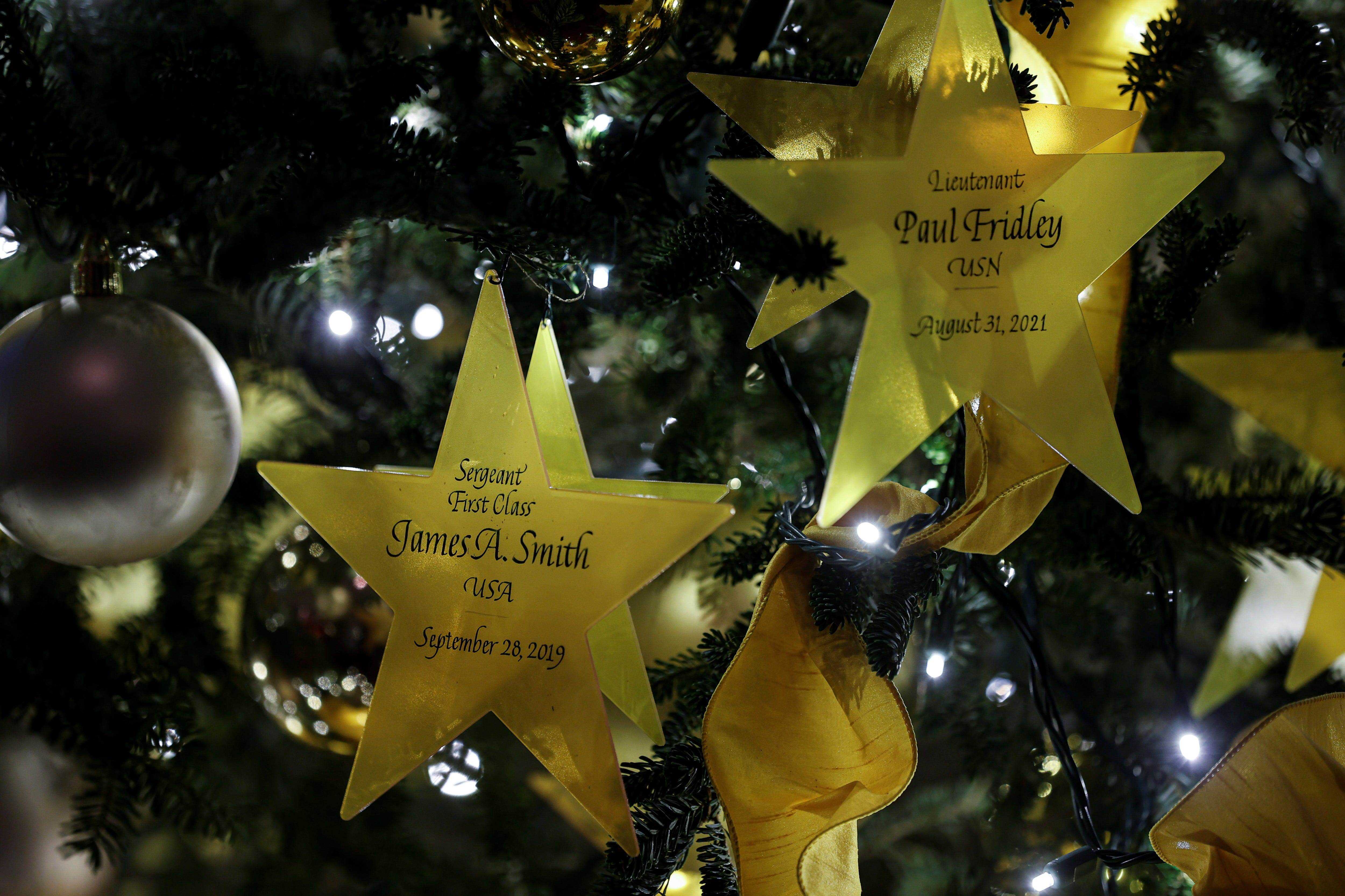 Ein Gold Star Weihnachtsbaum im Weißen Haus zu Ehren gefallener Soldaten.