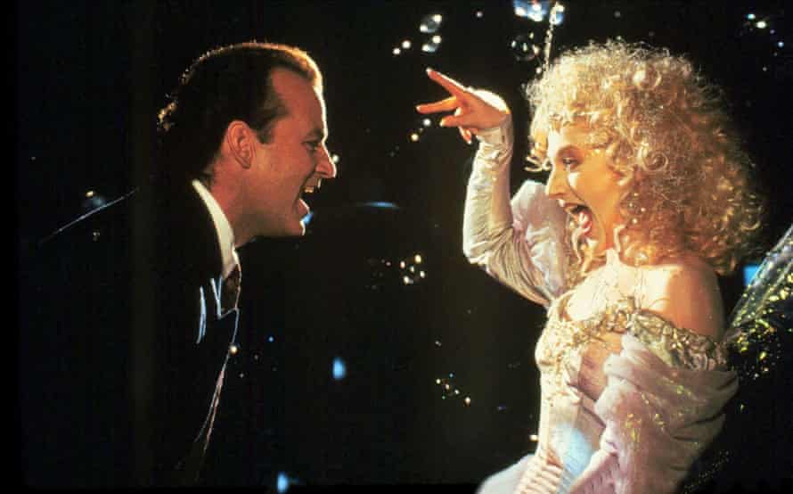 Bill Murray und Carol Kane in Scrooged.