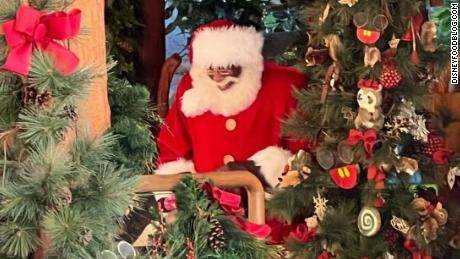 Black Santas treten in dieser Saison zum ersten Mal in US-Disney-Parks auf