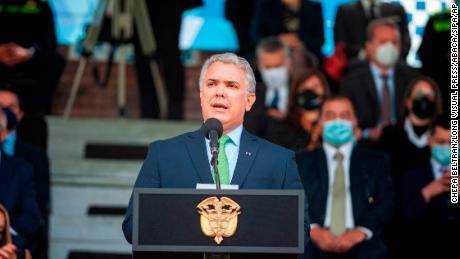 Der kolumbianische Präsident Iván Duque schloss sich der Kritik am Spiel Llaneros - Magdalena an und twitterte, die Ereignisse seien 