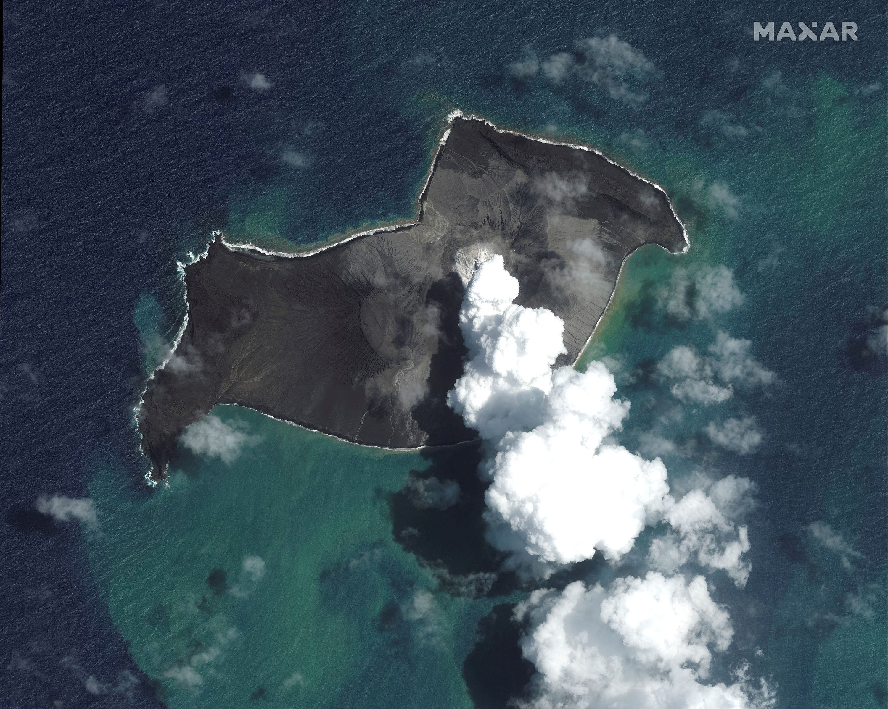 Ein Satellitenbild zeigt den Vulkan Hunga Tonga-Hunga Ha'apai vor seinem Hauptausbruch