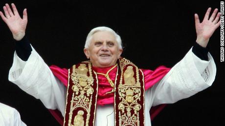 Papst Emeritus Benedikt XVI Schnelle Fakten