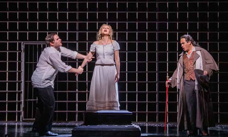 Michael Fabiano, Irina Lungu und Erwin Schrott in Faust am Royal Opera House 2019.