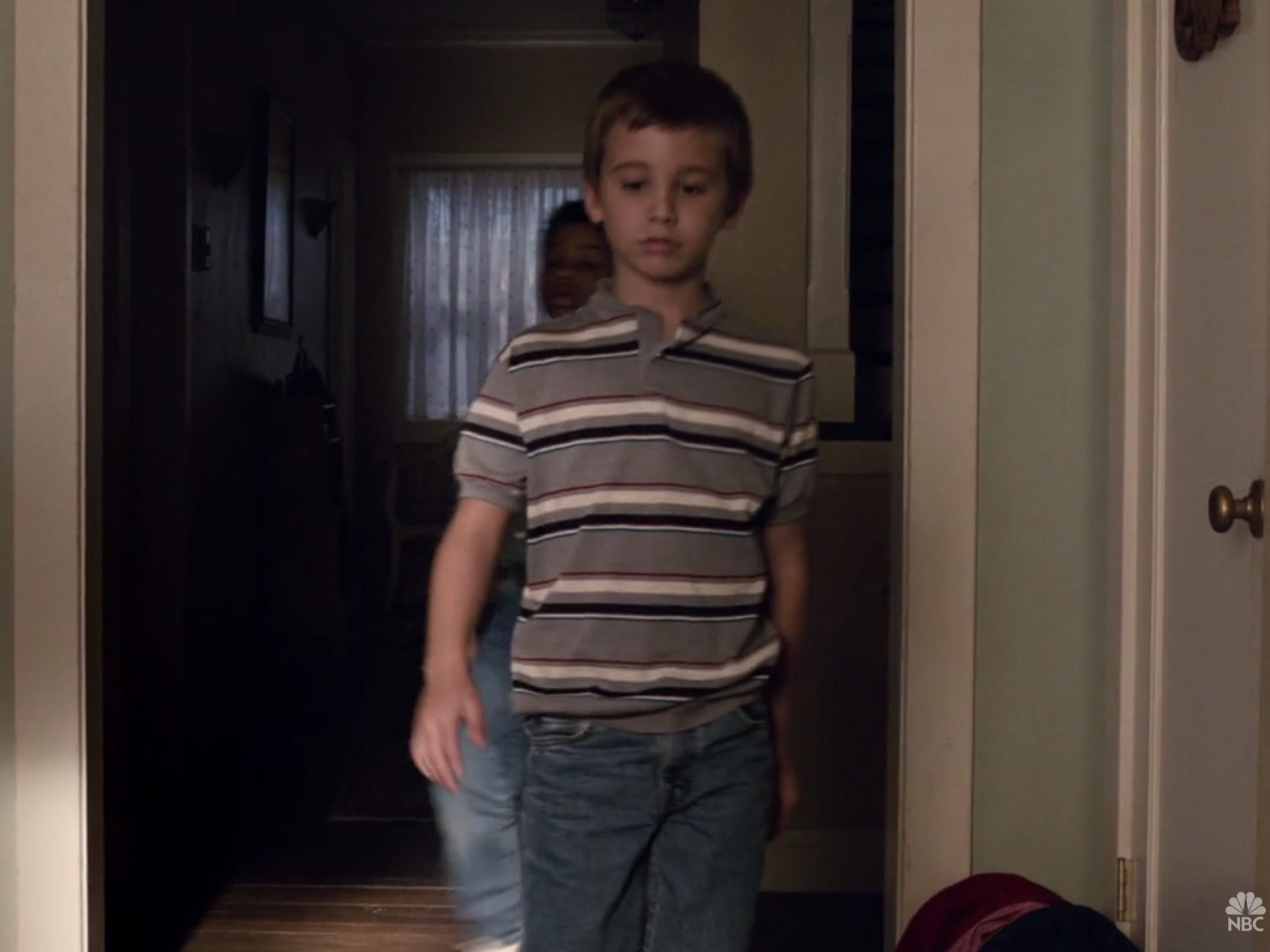 Parker Bates als junger Kevin.