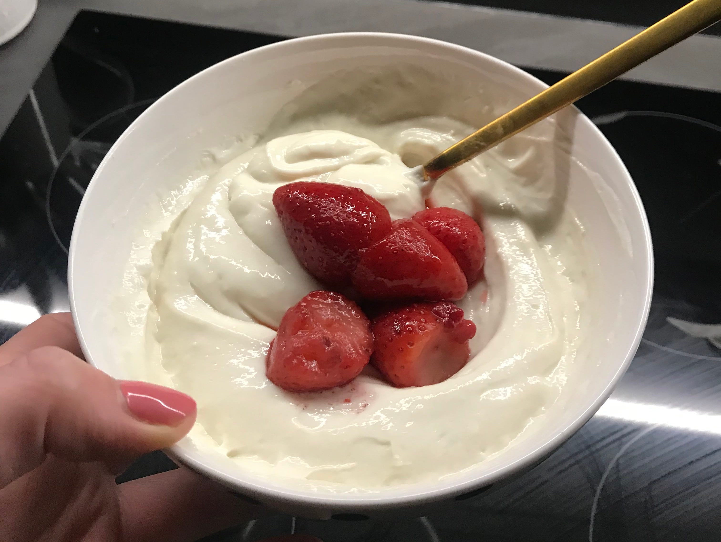 Proteinjoghurt mit Erdbeeren.