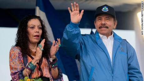 Exilierte in Nicaragua machen das Ortega-Regime für Angriffe und Drohungen verantwortlich, da sich der starke Mann eine fünfte Amtszeit sichert