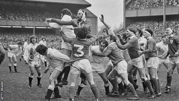 Irland spielt am 12. Februar 1972 in Twickenham gegen England