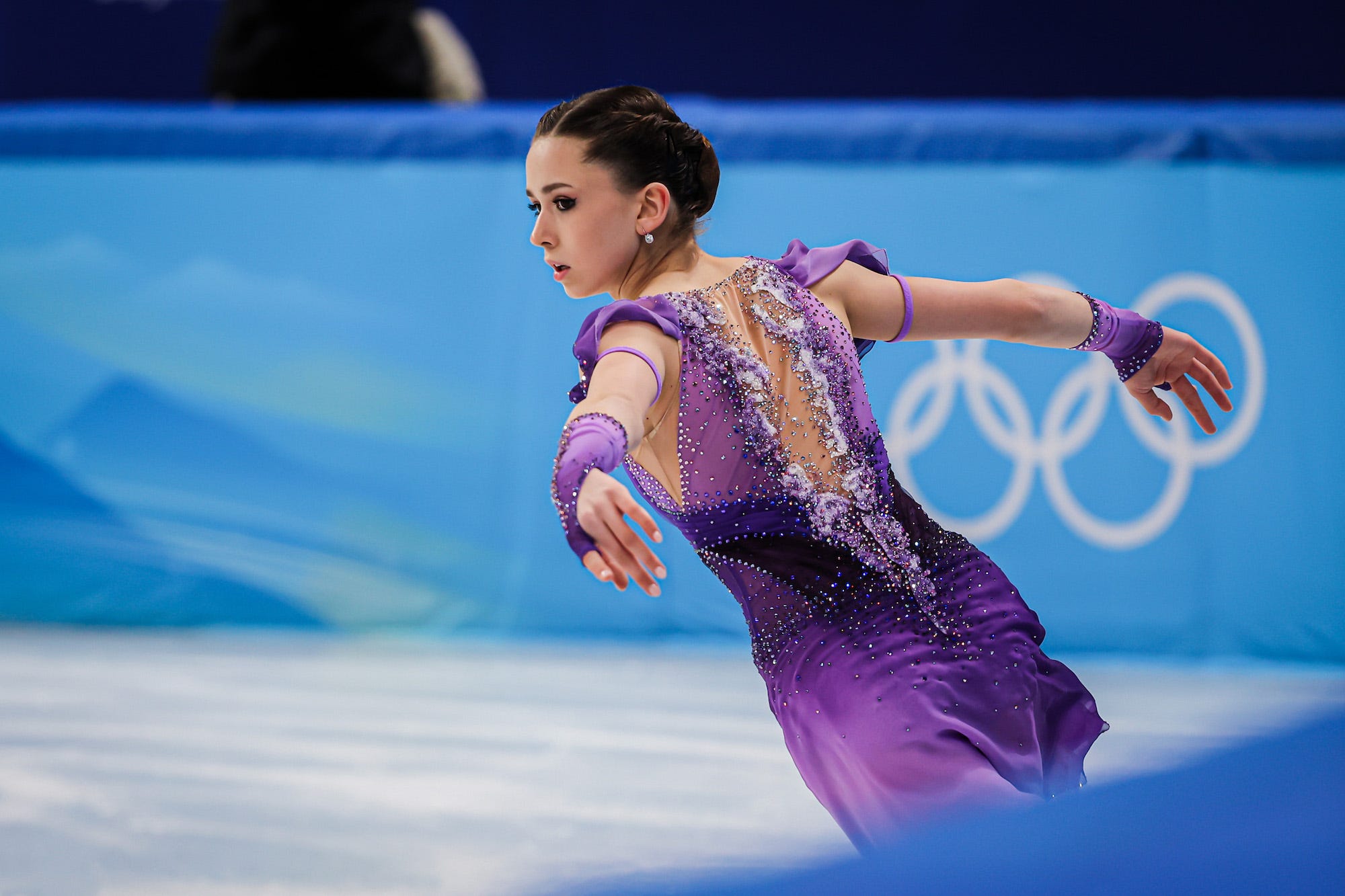 Kamila Valieva vom Team Russian Olympic Committee tritt am 06. Februar 2022 in Peking, China, beim Eiskunstlauf-Teamevent im Capital Indoor Stadium im Women Single Skating Short Program an.  (Foto von