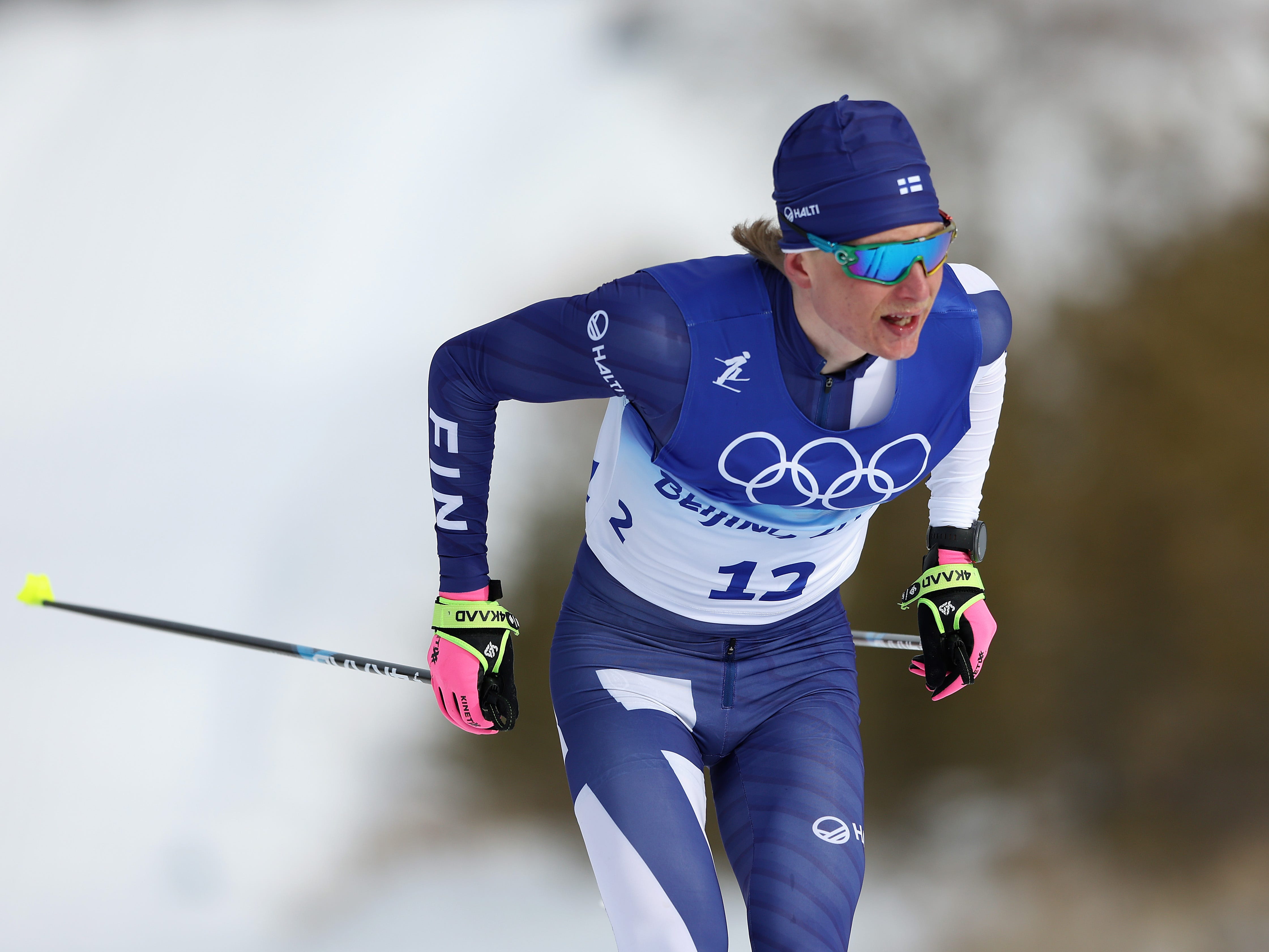 Remi Lindholm vom Team Finnland nimmt an der Winterolympiade 2022 teil