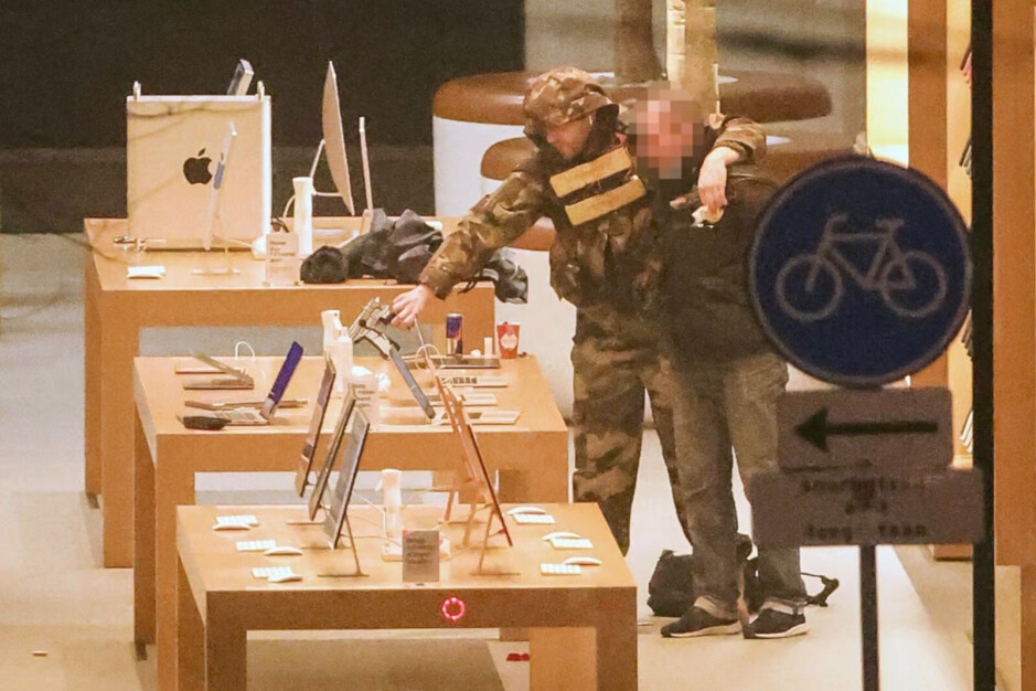 Bewaffneter Überfall auf einen Apple Store in Amsterdam - Der Amsterdamer Apple Store wird Schauplatz eines gewalttätigen bewaffneten Überfalls