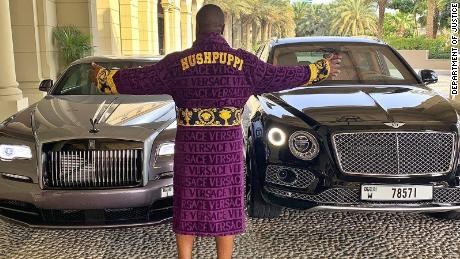 FBI ermittelt gegen Nigerias „Superpolizist“  im Betrugsfall des Instagram-Influencers HushPuppi