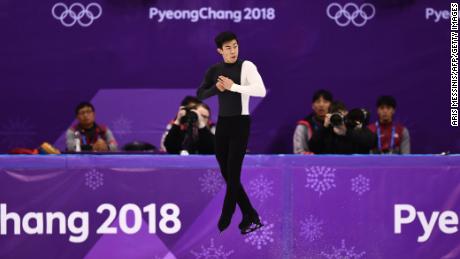 Chen nimmt während der Olympischen Winterspiele 2018 in PyeongChang am Einzellauf-Kurzprogramm der Männer teil.