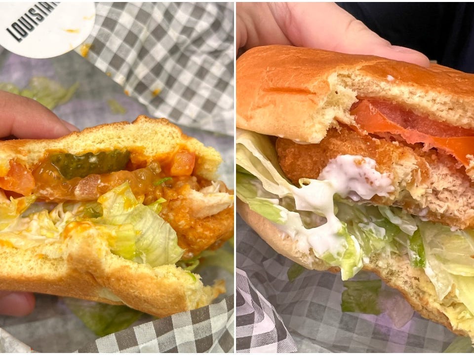 Chicken Burger (links) und Veganer Burger.