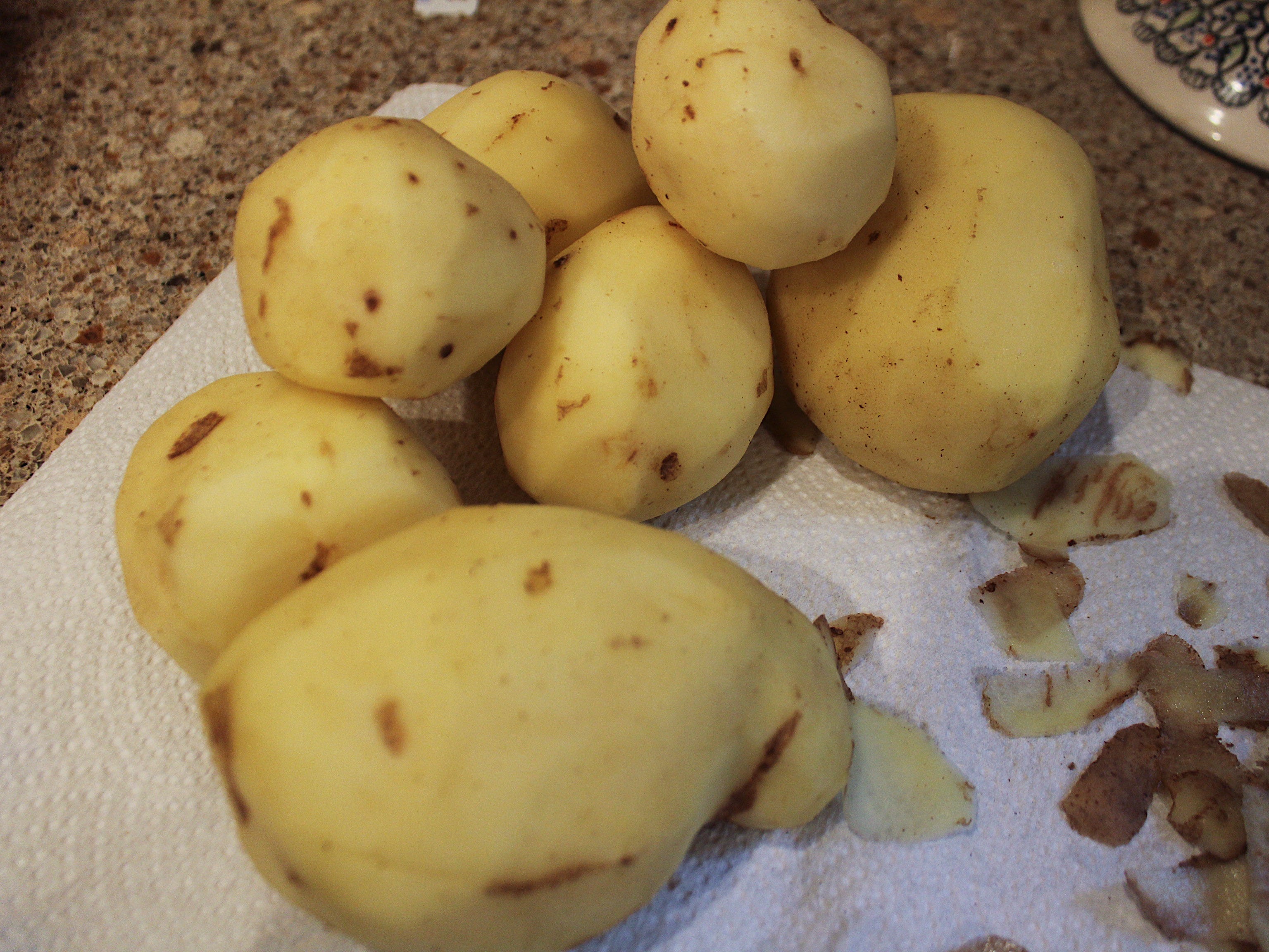 geschälte Rotkartoffeln