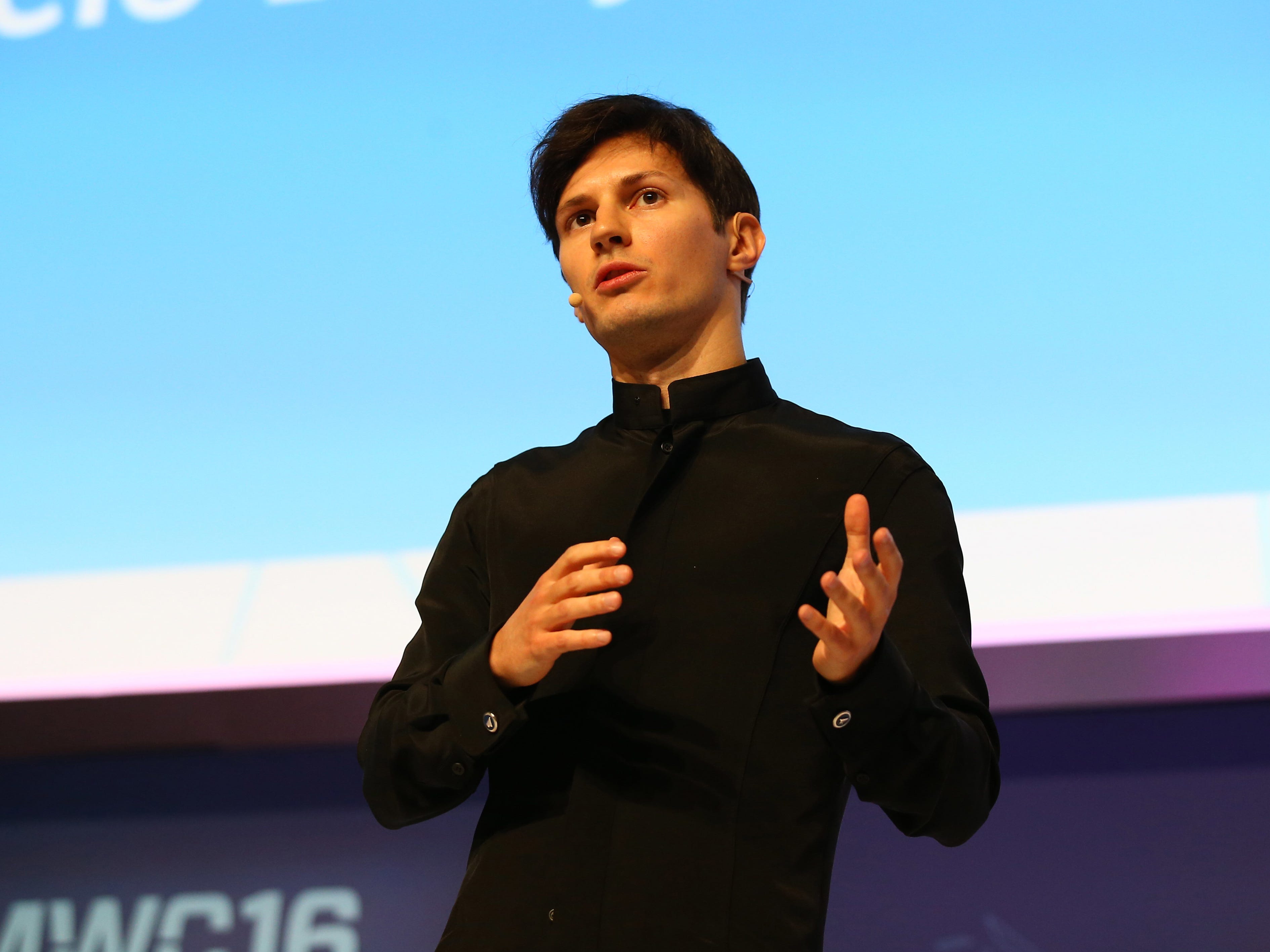 Pavel Durov, Gründer und CEO von Telegram, hält am zweiten Tag des Mobile World Congress am 23. Februar 2016 im Komplex Fira Gran Via in Barcelona, ​​Spanien, seine Keynote-Konferenz.
