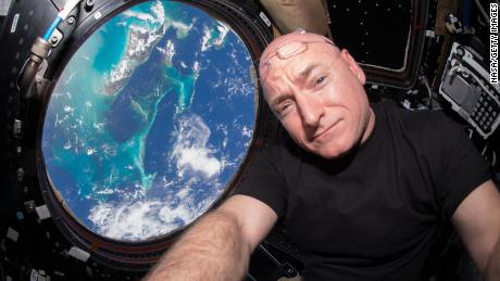 Ehemaliger Astronaut will Twitter-Krieg mit Chef der russischen Weltraumbehörde beenden 