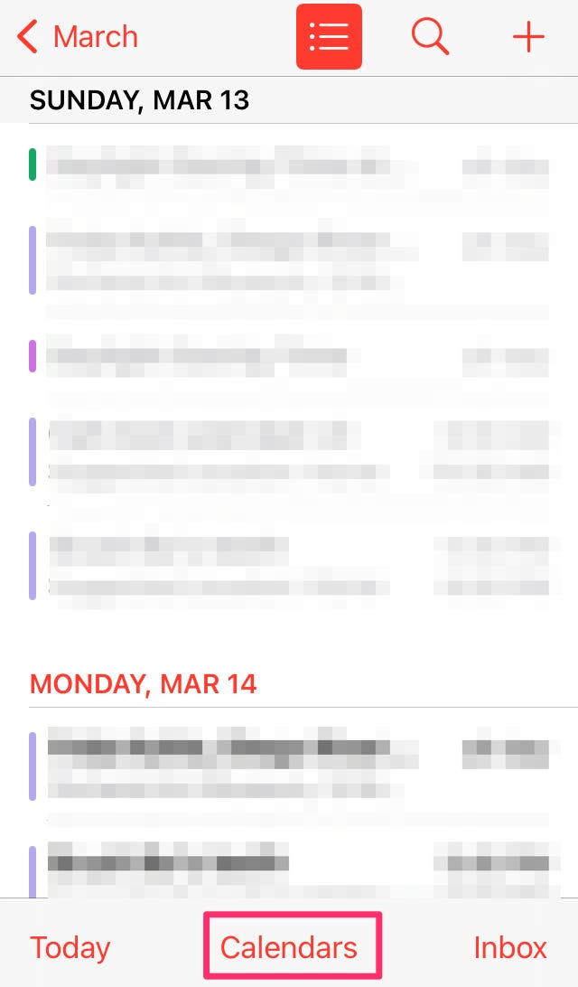 Screenshot, der die Kalenderschaltfläche in der Kalender-App auf einem iPhone hervorhebt.