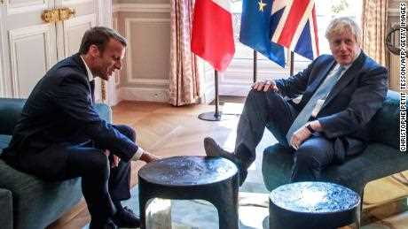 Boris Johnson trifft sich am 22. August 2019 mit Macron im Elysée-Palast in Paris. 