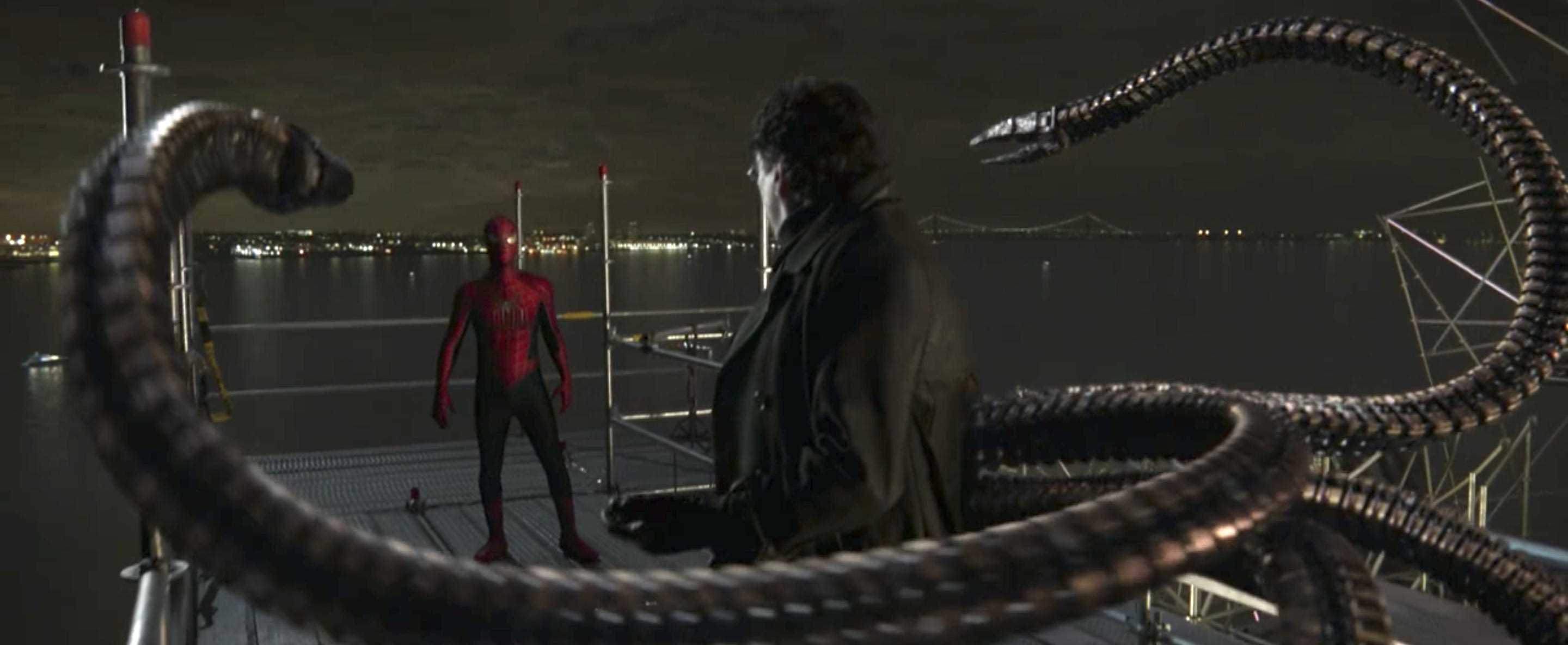 Alfred Molina als Doc Ock und Tobey Maguire als Spider-Man in „Spider-Man: No Way Home“.