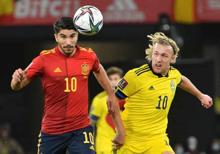 Carlos Soler im Einsatz für Spanien gegen Schweden während des WM-Qualifikationsspiels im vergangenen November.