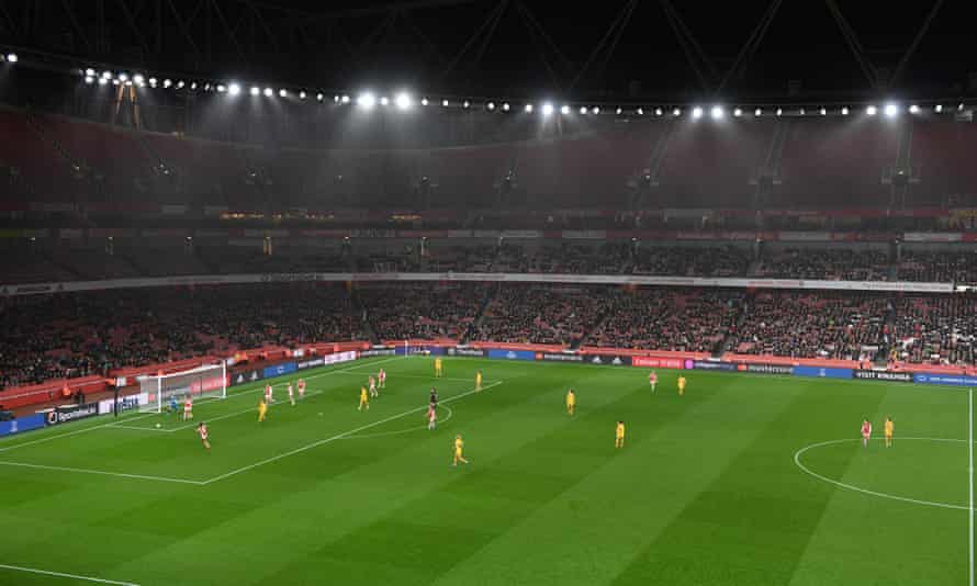 Action vom Champions-League-Spiel von Arsenal gegen Barcelona im Emirates Stadium im Dezember.