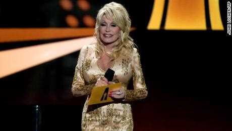 Rock &  Roll Hall of Fame, um Dolly Parton trotz ihrer Abmeldung auf der Nominierungsliste zu halten