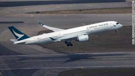 Cathay wird nur 2 % der normalen Passagierkapazität fliegen, da Hongkong abgeriegelt bleibt