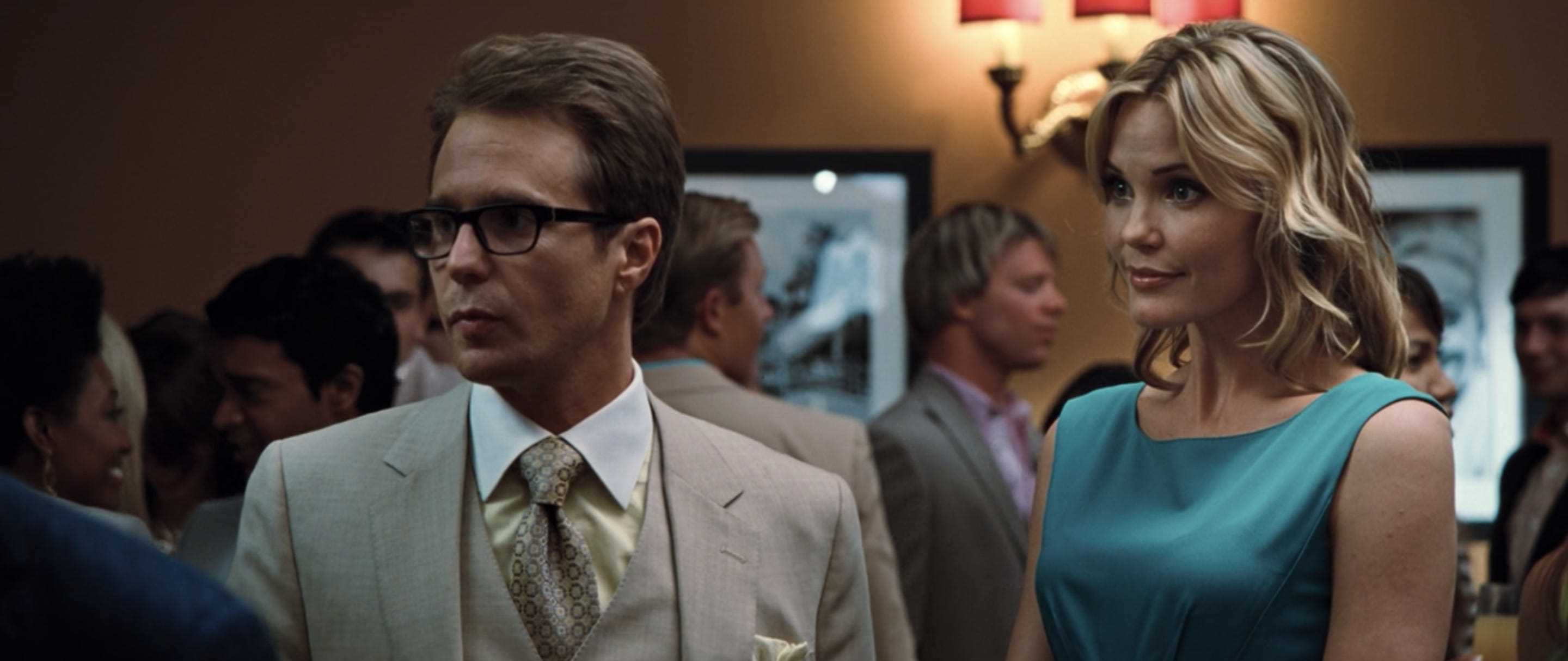 Sam Rockwell und Leslie Bibb in „Iron Man 2“.